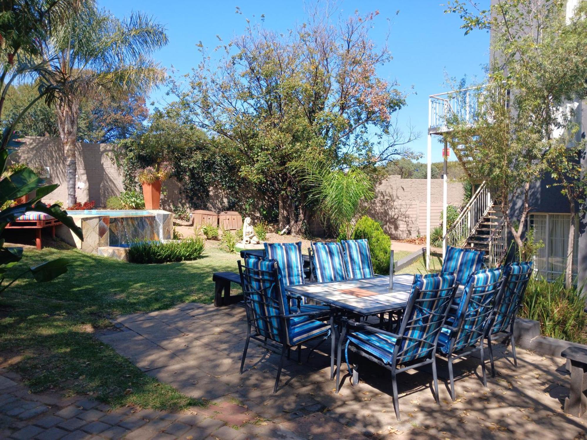 Villa Via Hotel Мидранд Екстериор снимка
