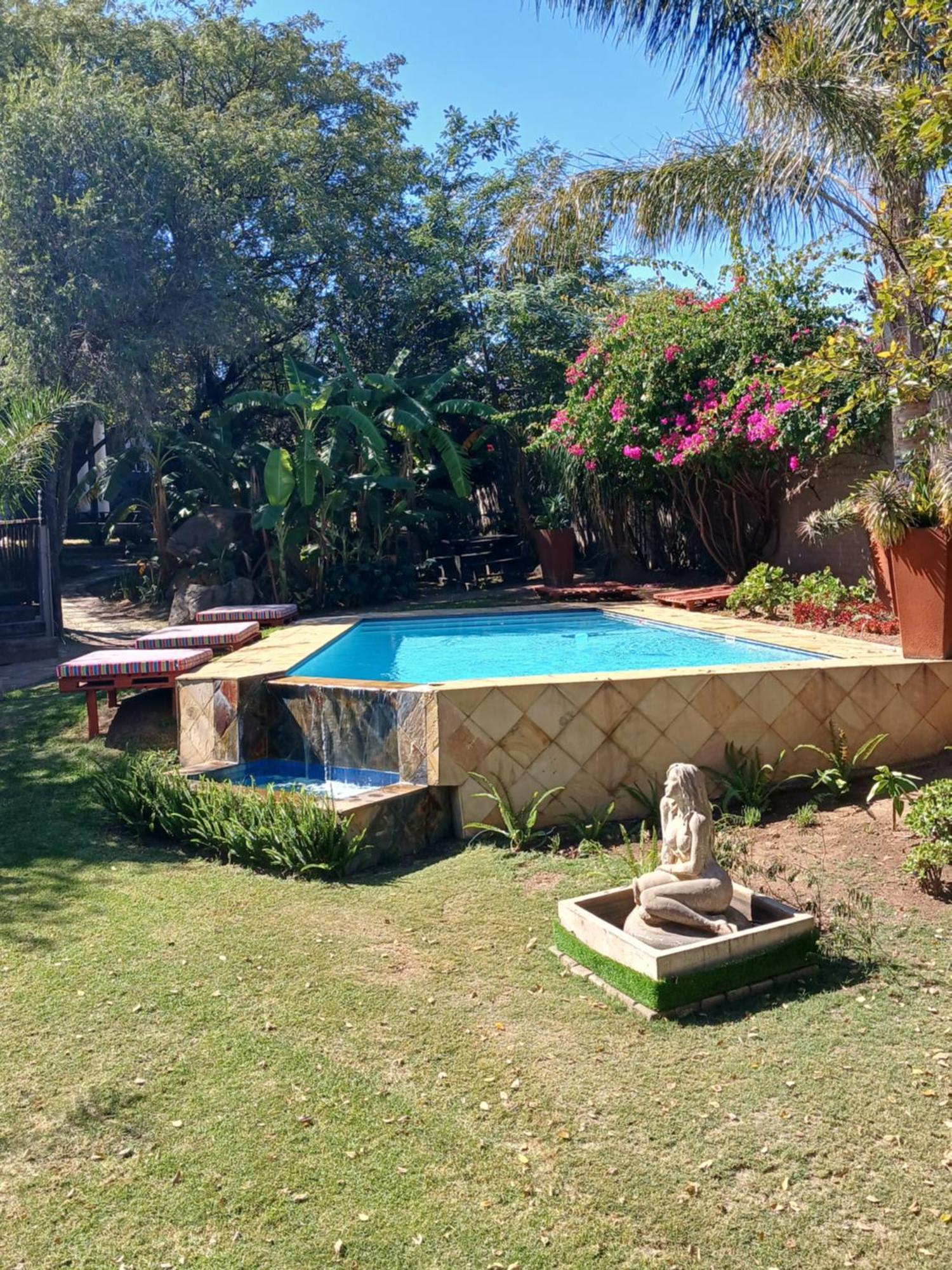 Villa Via Hotel Мидранд Екстериор снимка
