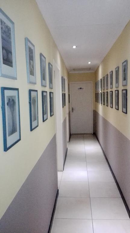 Villa Via Hotel Мидранд Екстериор снимка